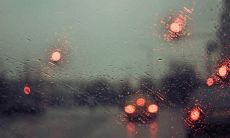 沉甸甸的唯美句子，悄悄击碎心扉