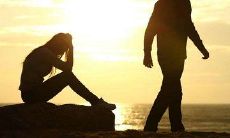 深深地被朋友所背叛所伤害，彻底失望的心情怎样表达？