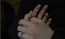 经历了所有的言语，这个人成功挺过来了