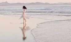 探索人类心理：探寻引导后悔与遗憾的语言符号及其影响因素