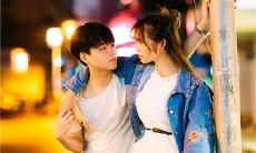 如何在朋友圈上发布男友照片并撰写绝佳文案——让你的亲友们眼前一亮的高级技巧！