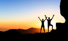 汇总开心至关重要的经典句子，唤起人们重视幸福感的重要性