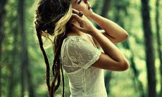 8月问候：期望我们被世界呵护和照顾，如何在朋友圈中探索优美文艺风范？