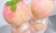 夏日必看！绚丽多彩的朋友圈水蜜桃唯美文案，关于桃子的文艺可爱句子让你更了解这个甜蜜的夏日水果！