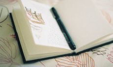 收录了最新的优美句子，让你的文笔更上一层楼！