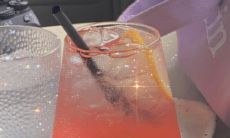 用一句打动人心的爱情语录，享受高品质感动及温馨暖心的爱情说说发布体验