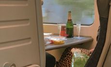 一起来看看吧！精选适合旅行分享的俏皮文案，让你的假期出游更加有趣！从标题到说说，一篇文章带你领略旅行的魅力！