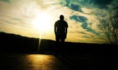 失望到无可挽回的程度，情绪崩溃的人们用出彻底毁掉他们对某人的信任和希望的句子