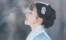 悲伤的乡愁与无尽的犹豫：一组抒情悔恨的句子集合