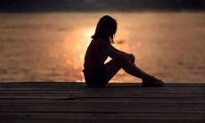 让人感到失望和沮丧的句子，表达了对人性无望的绝望情绪