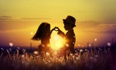 从0岁起舞台上亮相，到10岁迎来成长的故事