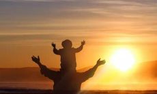 深感懊悔的自责话语：对自己的行为充满遗憾的句子