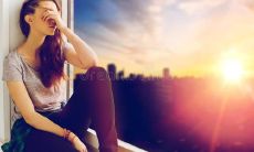 在人生的道路上，放下悲伤和不开心，过上积极向上的生活