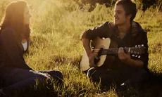 34句放飞心灵的正能量幸福语句：让阳光洒满你的心房，让幸福拥抱你的每一天