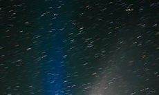 当下雨时你应该怎样关心你的朋友并发送问候短信？