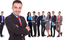 企业领导必备的座右铭：助力成功之路，强化领导力，拓展视野，激励团队，致力于持续创新与卓越表现