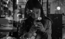 分享自己的美照，为朋友圈带来更多活力和快乐的无敌句子！