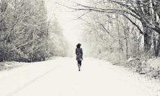 男友的不断让人失望的行为和言语，让人深感沮丧和疲惫