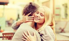 如何说出让男人欲罢不能想要亲近你的污言秽语，以及如何利用娇声娇态让男生心甘情愿屈从于你的话语？