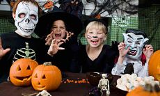 百变萌宝欢度万圣节：让孩子开心不停的句子推荐！