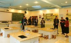 揭秘校长内心深处的信念：探究他的座右铭和人生哲学！