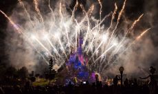 游览迪士尼乐园带来的欢乐幽默语录，从中挑选你最喜爱的句子哦！分享精彩的迪士尼游记，让我们愉快地沉浸在这奇妙的世界中！