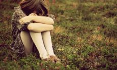 深刻而令人心酸的句子，带有强烈的情感色彩和感伤的情绪