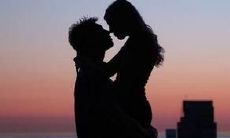 一系列充满深情的绵长爱情句子