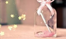 如何在去美甲店之前收到一份温馨的问候短信？